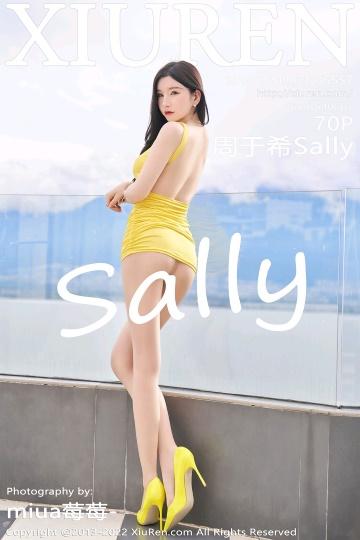 [Xiuren秀人网]2022.09.07 NO.5557 周于希Sally 黄色裸背连衣裙加肉丝美腿性感写真集
