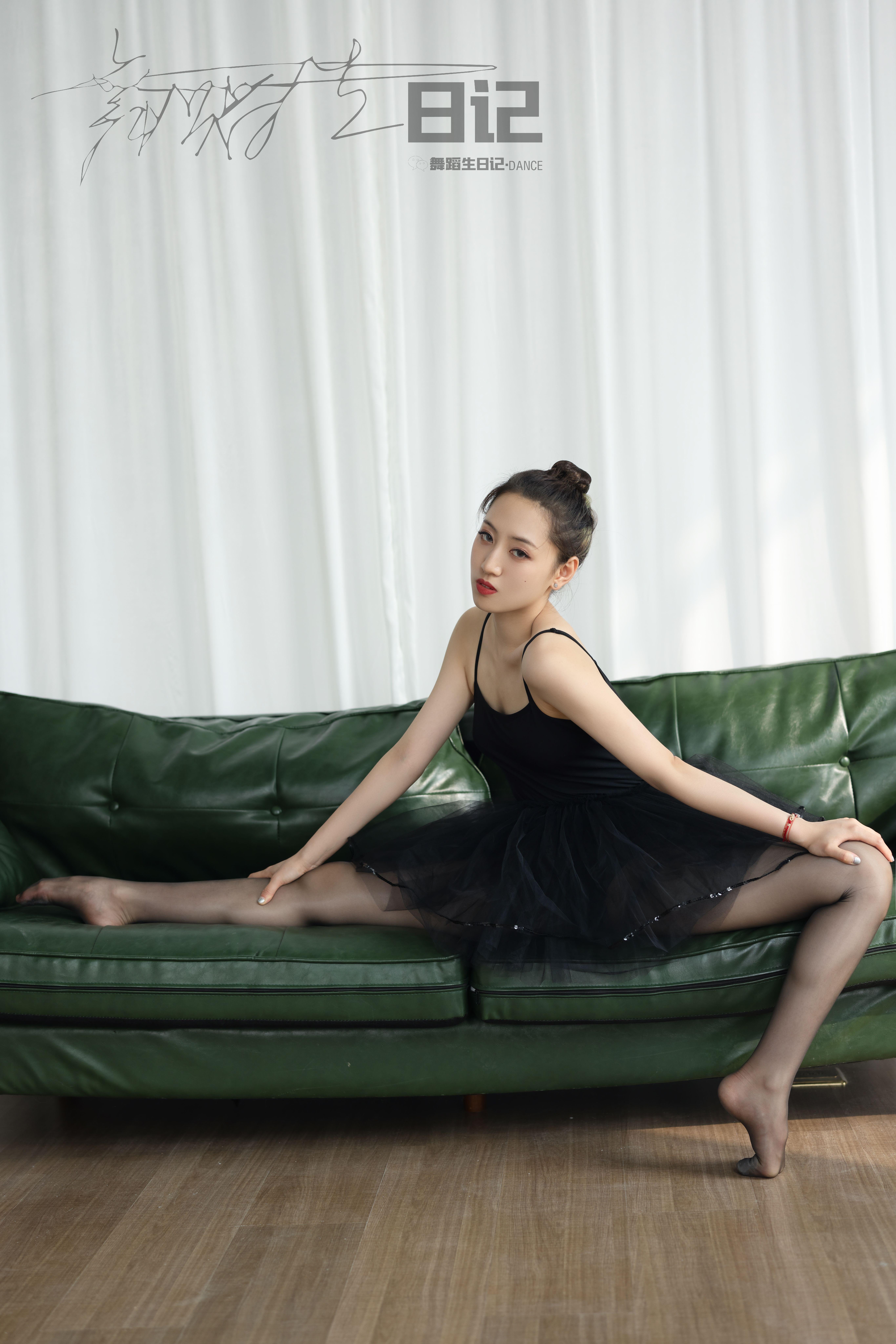 [GALLI嘉丽]舞蹈生日记 075 - 欣美 黑色透视芭蕾舞裙加黑丝美腿性感写真集,0008