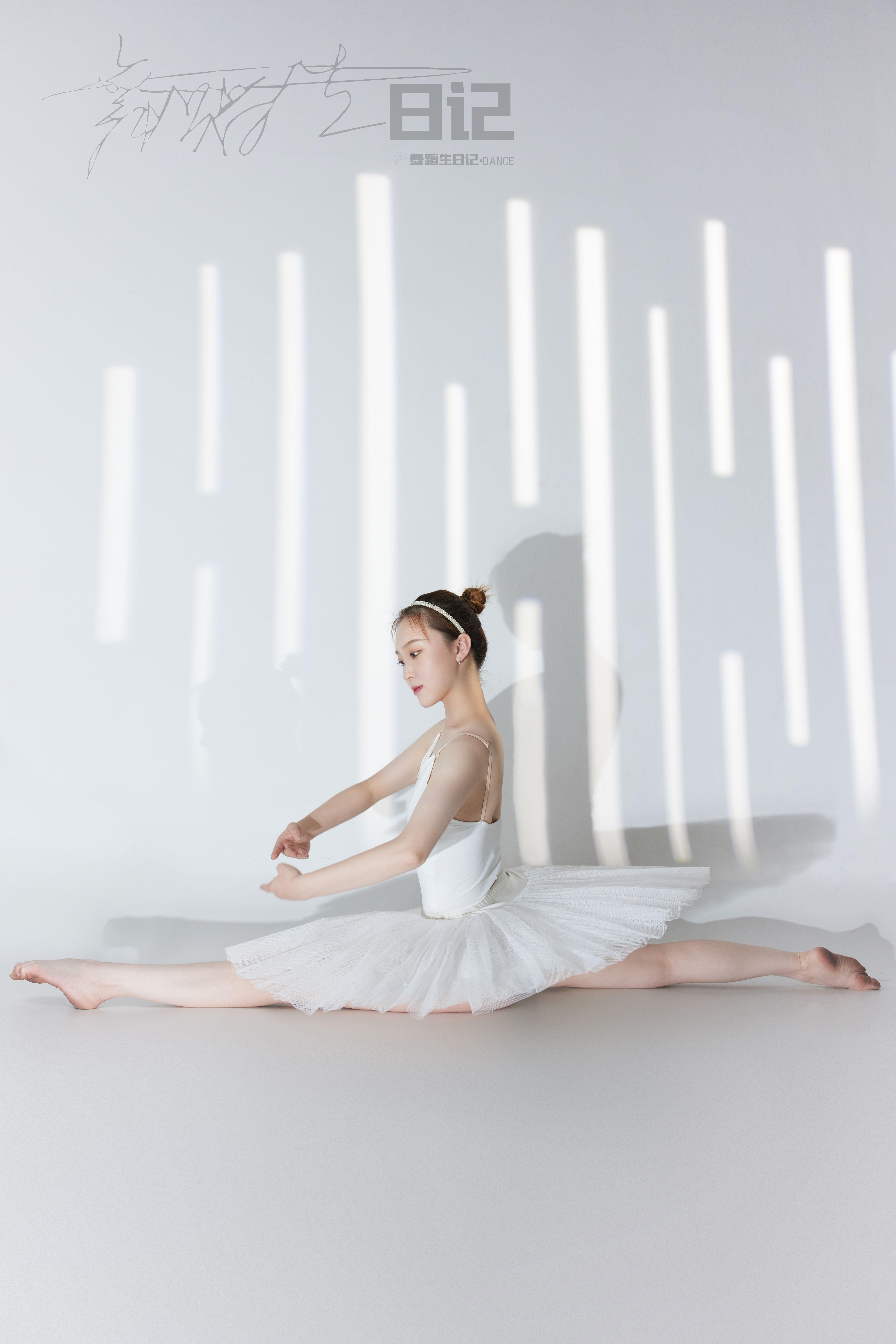 [GALLI嘉丽]舞蹈生日记 080 - 高雯雯 白色吊带芭蕾舞裙性感私房写真集,0022