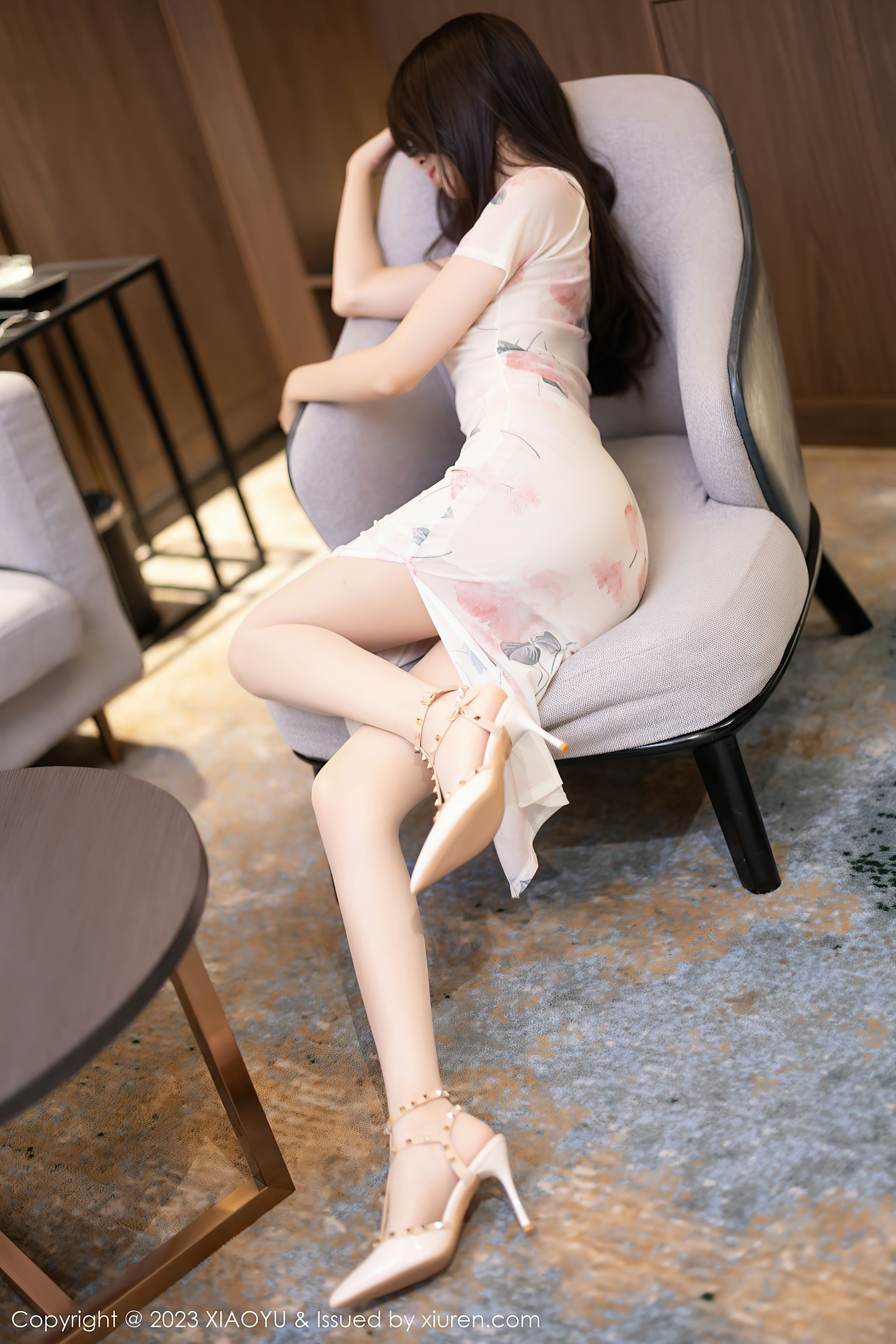 [XIAOYU语画界]2023.08.16 VOL.1093 林乐一 粉色收身旗袍裙加肉丝美腿与白色透视睡衣性感私房写真集,0016
